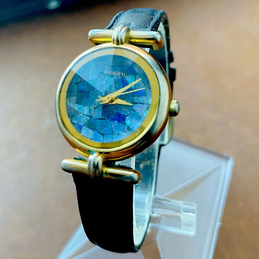 1994 Fossil Shattered Abalone Fossil Watch Pc-7327 - image 1